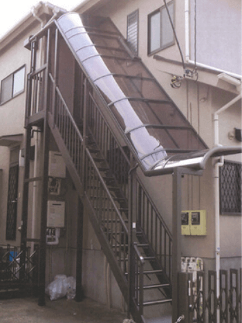 �V�K�̊O�K�i�����t�������t�H�[���̎���